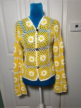 Yellow and White Crochet Daisy Cardigan Sweater Women’s Small Y2K